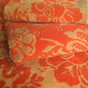 Vintage Fieldcrest Reversible Floral Towel Set
